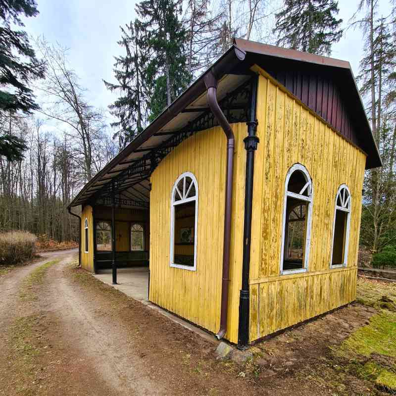 Částečná oprava a úklid Fibichova altánu