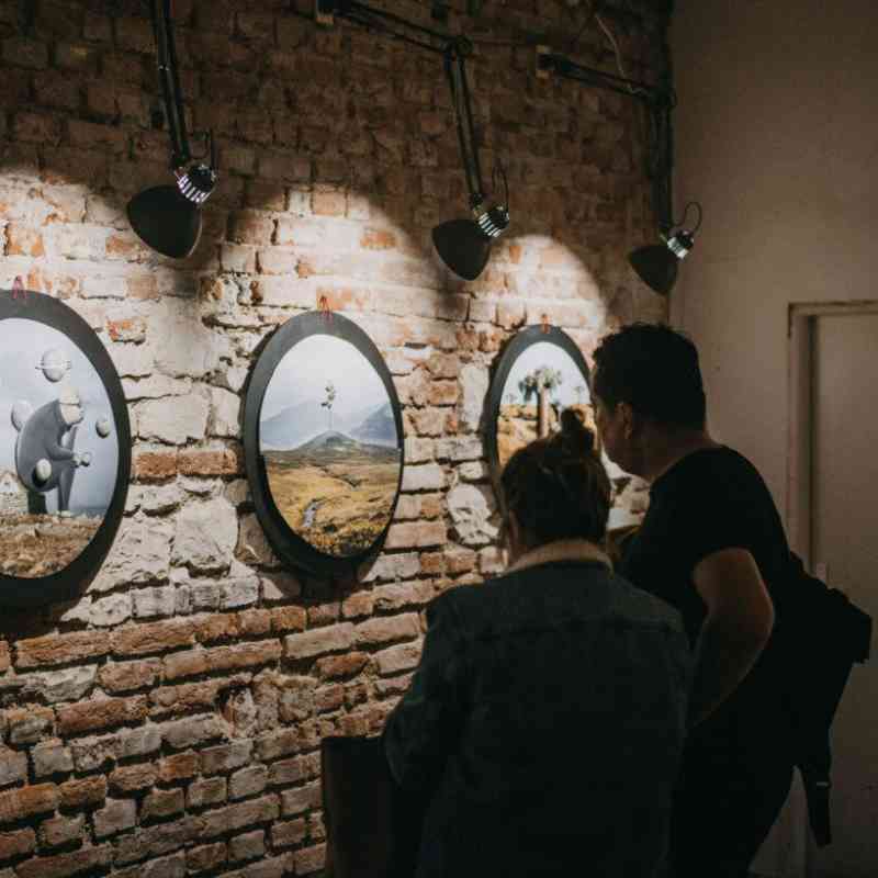 Listopad na Linhartu: Výstava Malý princ, mayský rituál i noční bojovka