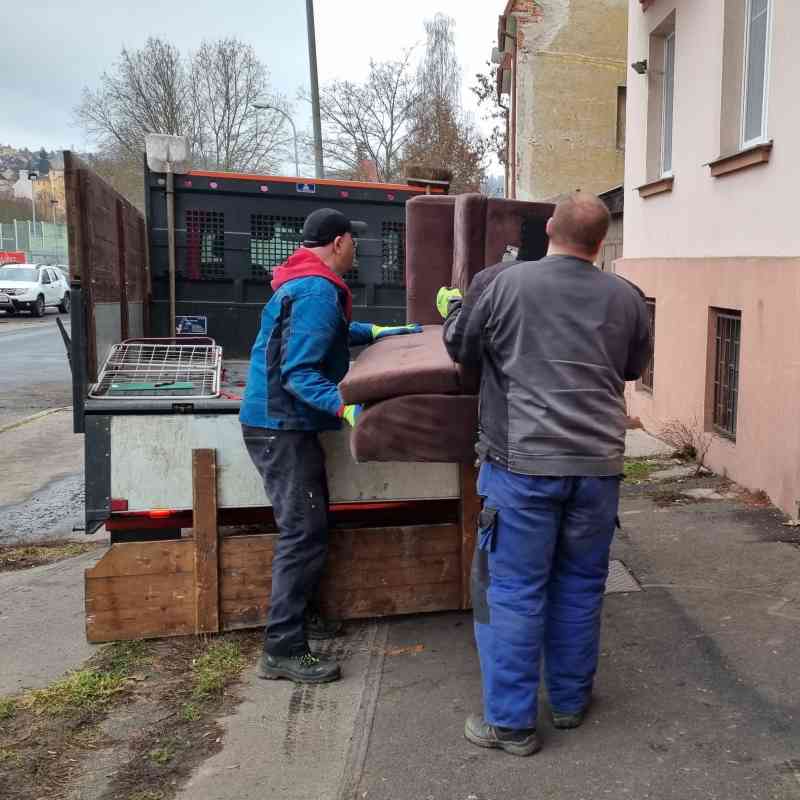 Odpad odvezeme od domu za příznivou cenu