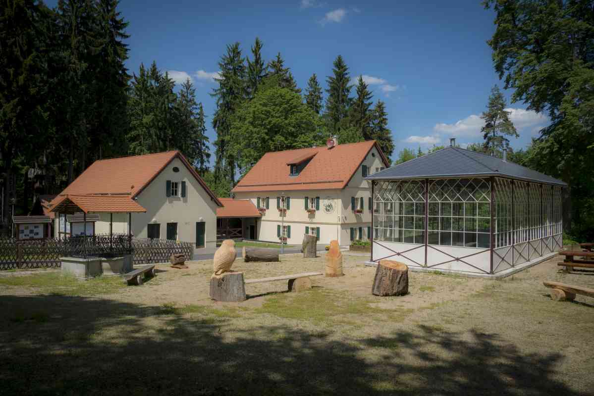 Svatý Linhart areál